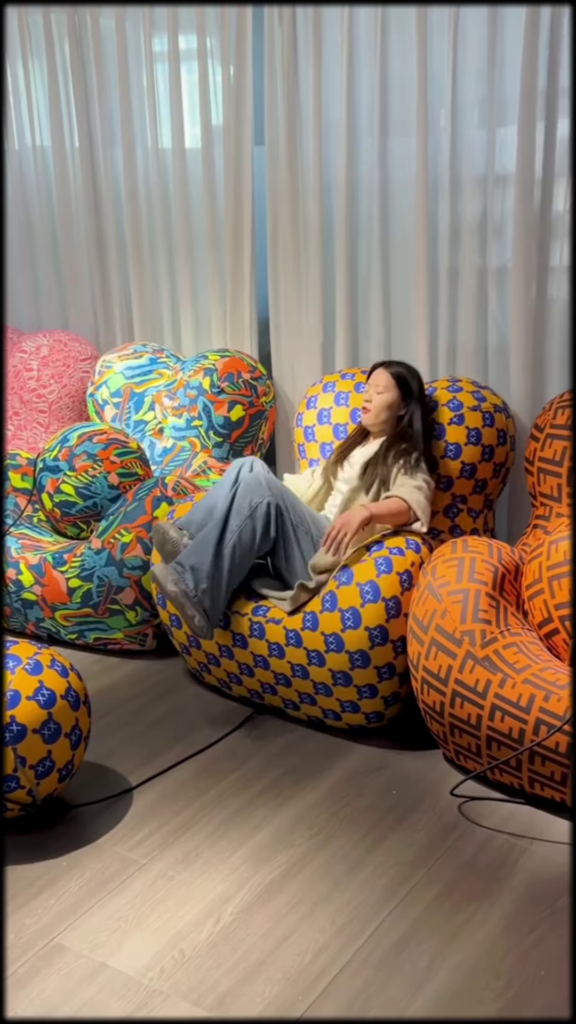 Oversized Knitted Round Floor Pouf Ottoman – Comfortable Seating and Footrest - Photo 2