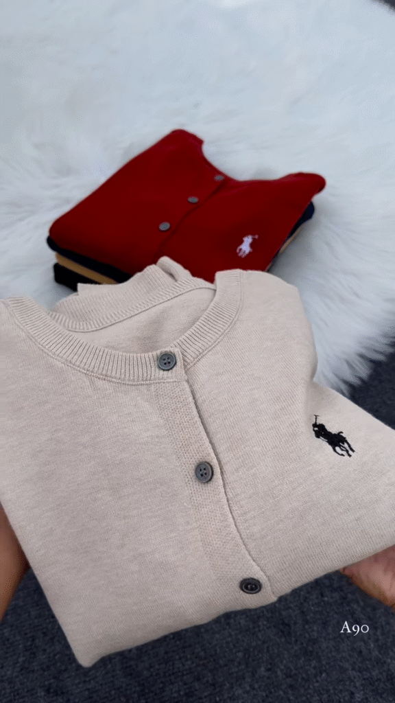 Premium Knitted Sweatshirt – Style, Comfort & Elegance in One ✨ - Photo 1