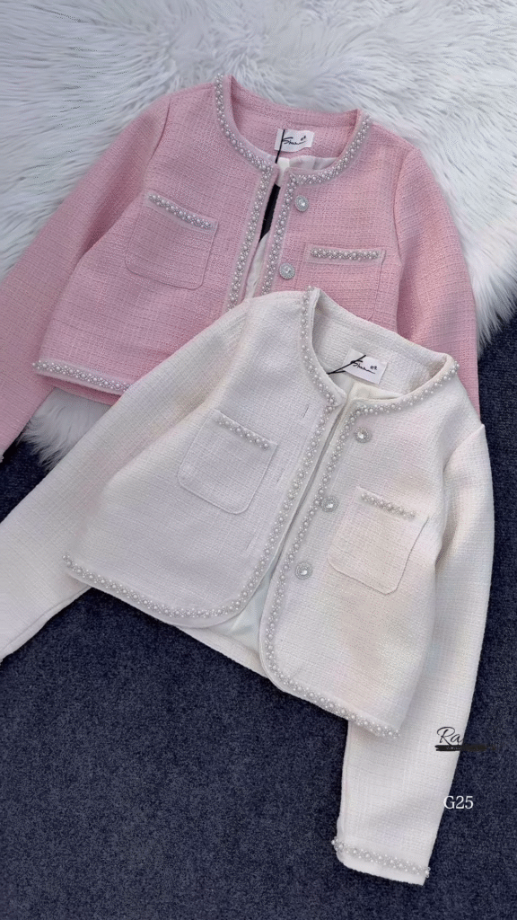 Pearl Trimmed Tweed Cropped Jacket – Luxe Parisian Chic for Every Occasion ✨💖 - Photo 2