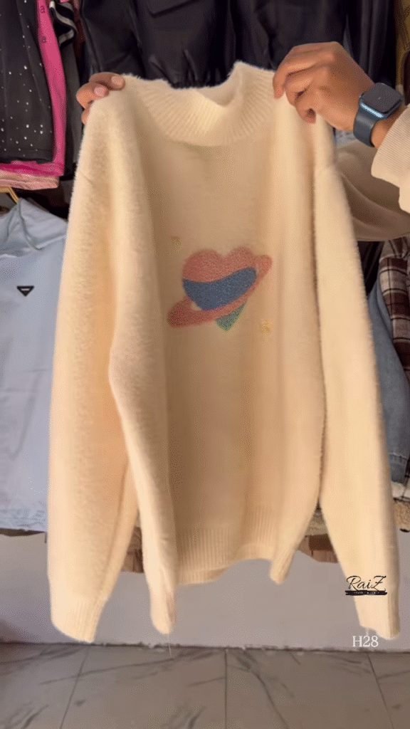 Fuzzy Space Planet Sweater – Whimsical, Soft, and Out-of-This-World Cozy 🌈🪐 - Photo 5