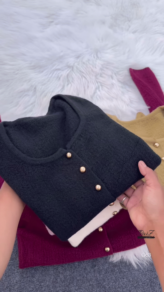Plush Button Knit Cardigan – Soft, Minimal, and Effortlessly Luxe ✨🧶 - Photo 2