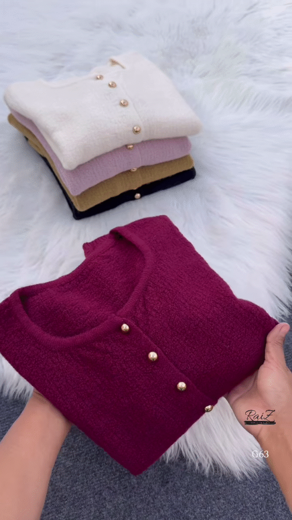 Plush Button Knit Cardigan – Soft, Minimal, and Effortlessly Luxe ✨🧶 - Photo 3