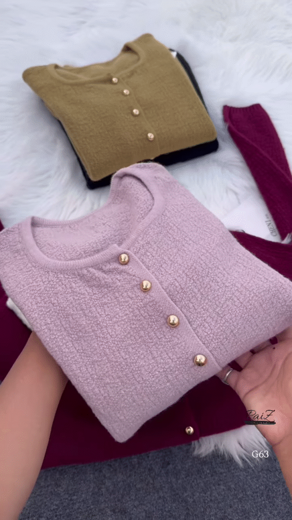 Plush Button Knit Cardigan – Soft, Minimal, and Effortlessly Luxe ✨🧶 - Photo 4