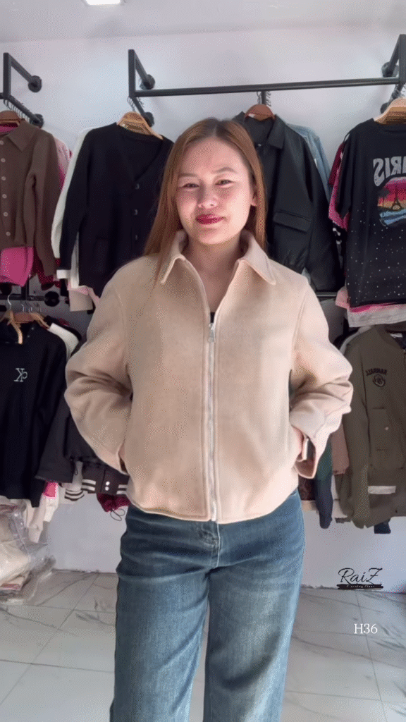Minimalist Zip-Up Jacket – Cozy, Clean, and Effortlessly Chic ✨🧥 - Photo 2