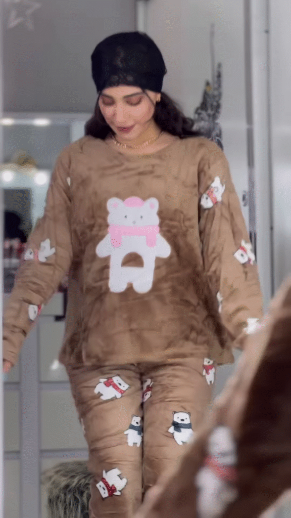 Plush Fleece Winter Pyjama Set – Ultra‑Soft, Cute Prints, All‑Night Coziness 💤� - Photo 6