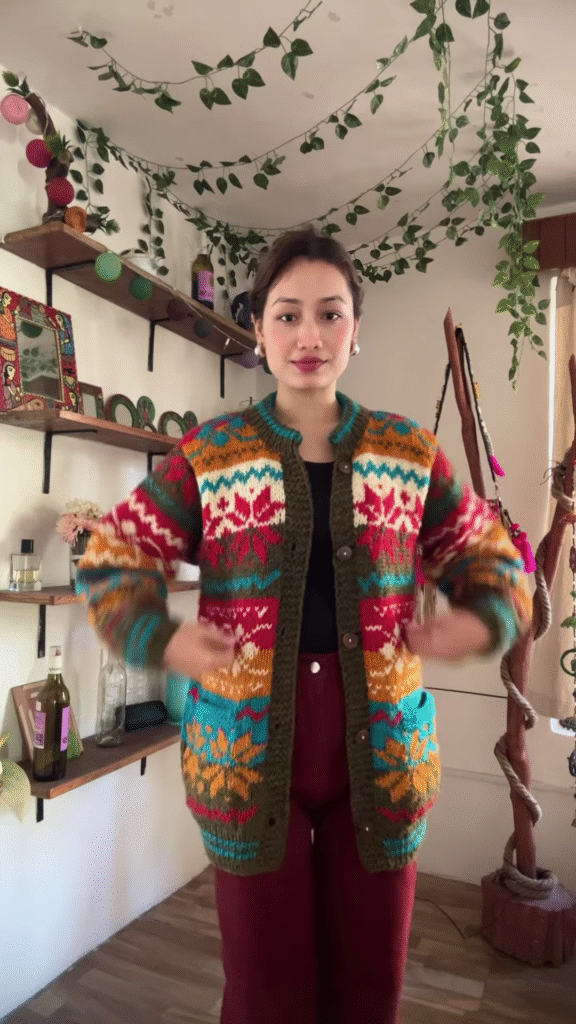 Multicolor Knitted Cardigan & Jogger Set 🎨 Boho-Chic Comfortwear - Photo 4