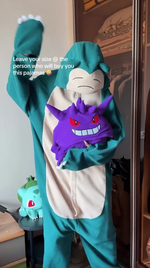 Character Onesie Pajamas 🐾 Cozy Hooded Styles – Eevee, Snorlax & Cartoon Purple - Photo 3
