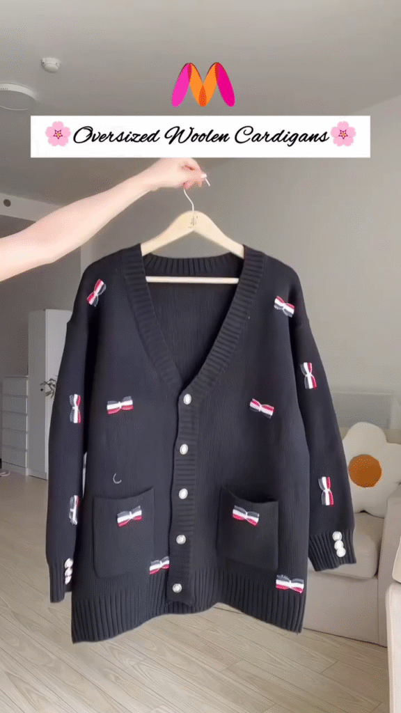 Oversized Woolen Cardigan 🧵💙 With Bow Pockets & Emblem Detail – White & Blue Variant - Photo 7