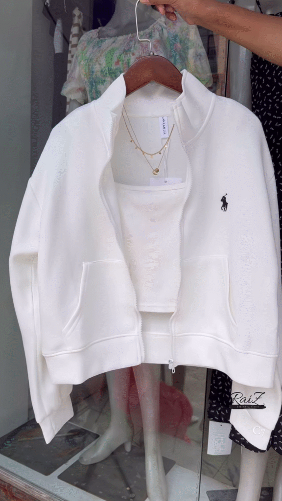 Zip-Up Layered Jackets 🧥✨ With High Collars & Gold Necklace Styling – Beige, White & Brown Variants - Photo 3