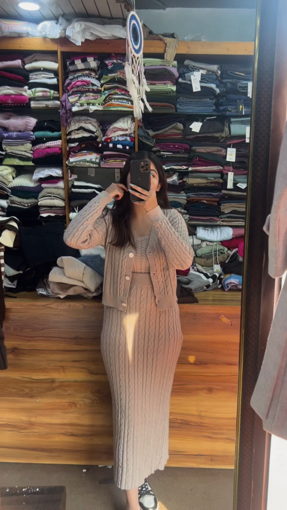 Knitted 3-Piece Co-ord Set 🧶🤍 With Cardigan, Crop Top & Long Skirt – Beige Variant - Photo 2