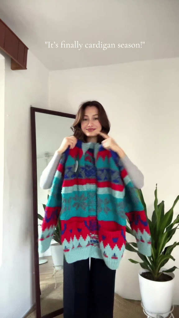 Multicolor Patterned Cardigan 🧥🍂 – Bold Knit Layer in Blue, Red & Teal with Seasonal Styling - Photo 2