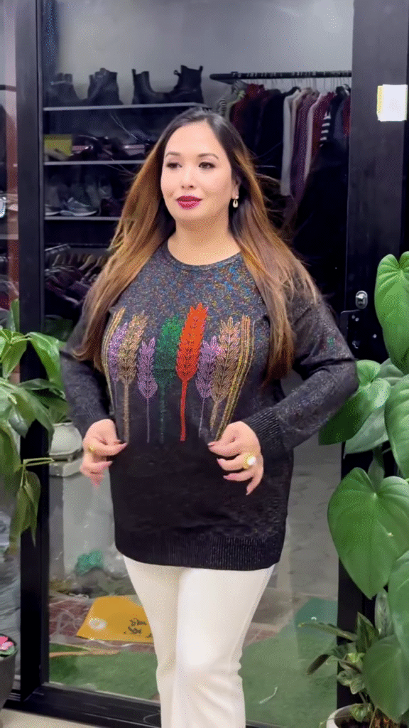 Feather-Embroidered Knit Sweaters 🪶🧥 – Black, Navy & Red Variants with Colorful Vertical Motifs - Photo 1