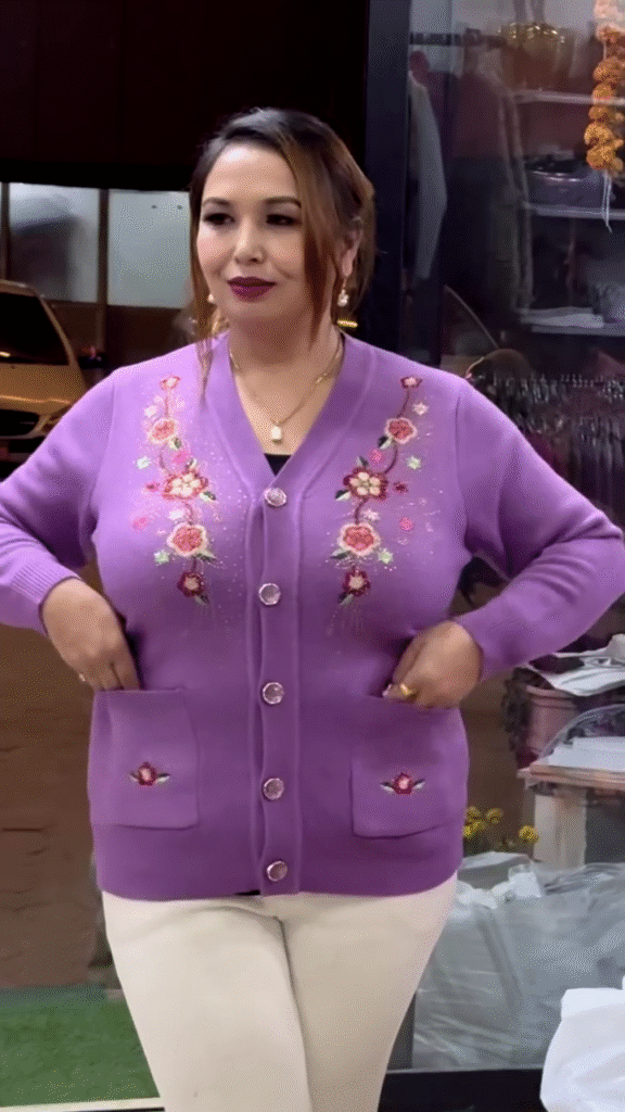 Floral Embroidered Knit Cardigans 🌸🧥 – Beige, Maroon & Purple Variants with Button-Up Front & Pocket Detailing - Photo 3
