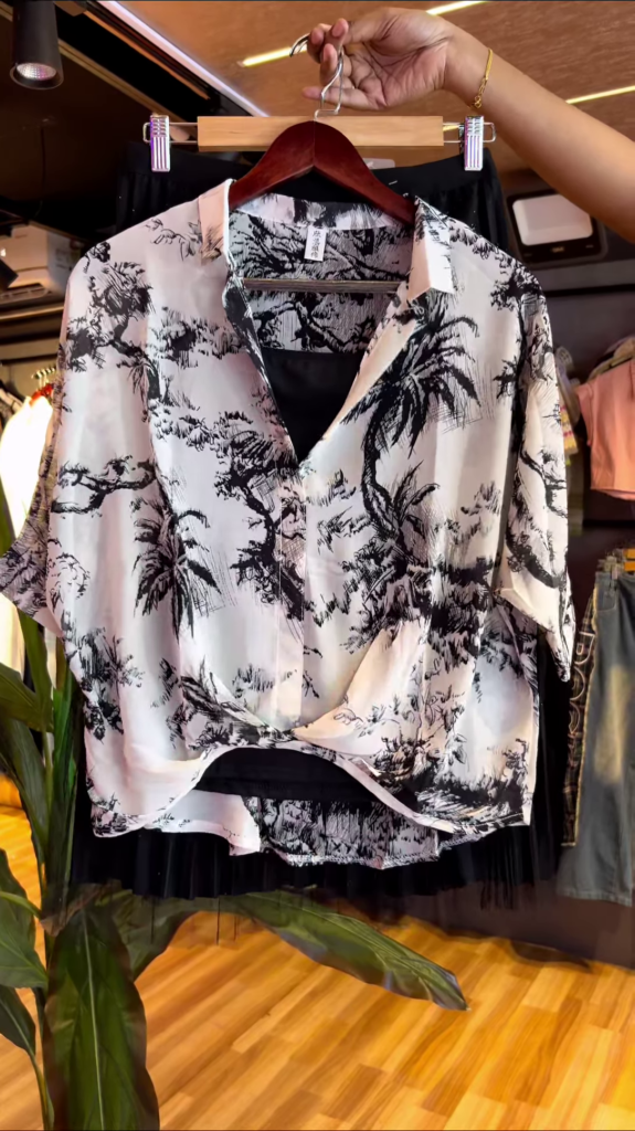 Tropical Palm Tree Print Collared Front-Tie Shirt – Lightweight Casual Summer Top - Photo 1