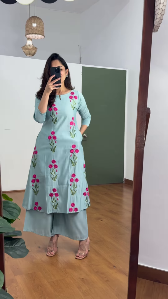 Women’s Floral Embroidered Kurta with Palazzos – Elegant 2-Piece Set with 3/4 Sleeves & Flared Silhouette (Available in 3 Colors) - Photo 3