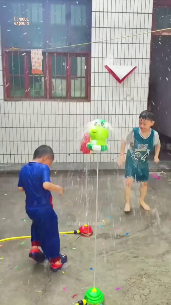 Outdoor Rotating Water Sprinkler Toy for Kids – Fun Backyard Summer Splash Game - Photo 1