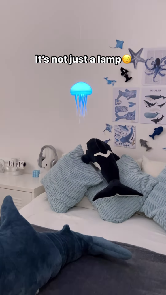 🪼✨ Levitating Jellyfish Night Lamp – The Ocean in Mid-Air - Photo 2