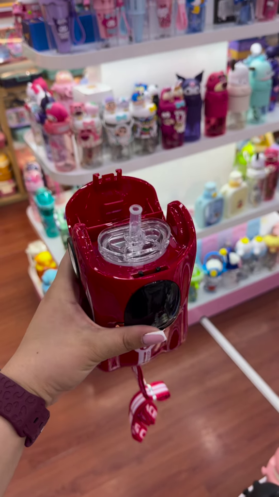 🚗 Car-Shaped Kids Water Bottle – Sip in Style! - Photo 2