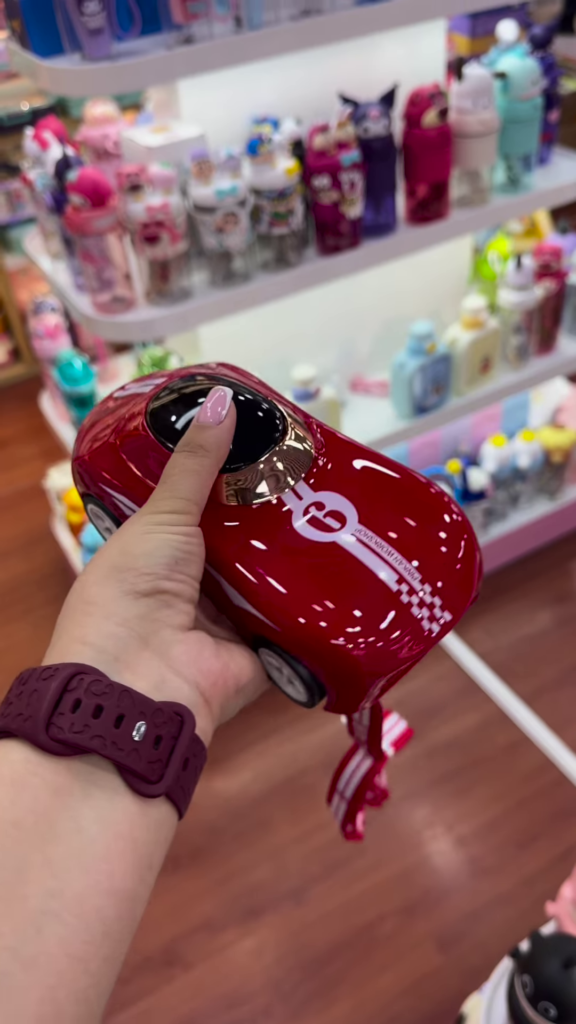 🚗 Car-Shaped Kids Water Bottle – Sip in Style! - Photo 1
