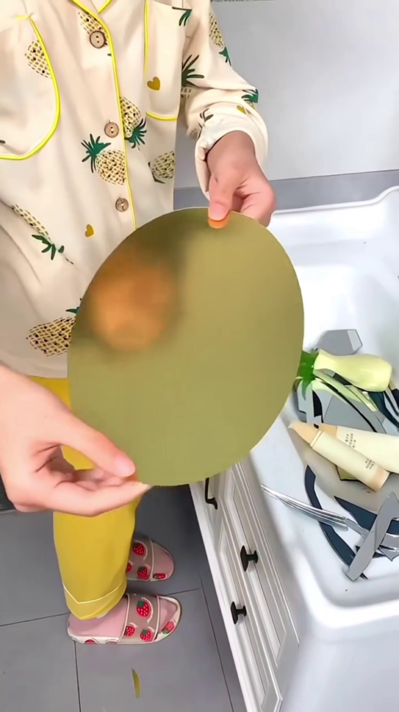 🪞 Peel & Stick Acrylic Mirror Sticker – Sleek, Safe, Stylish! ✨🏡 - Photo 3