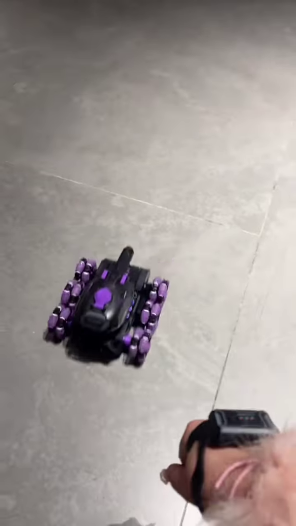 🤖 Gesture-Controlled RC Stunt Car – Drive with a Wave! 🖐⚡️ - Photo 4