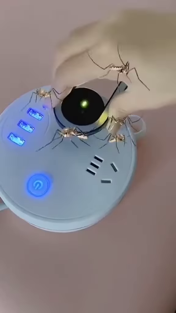 🌟 Zap in Style – The Sleek Mosquito Slayer! 🌟 - Photo 2