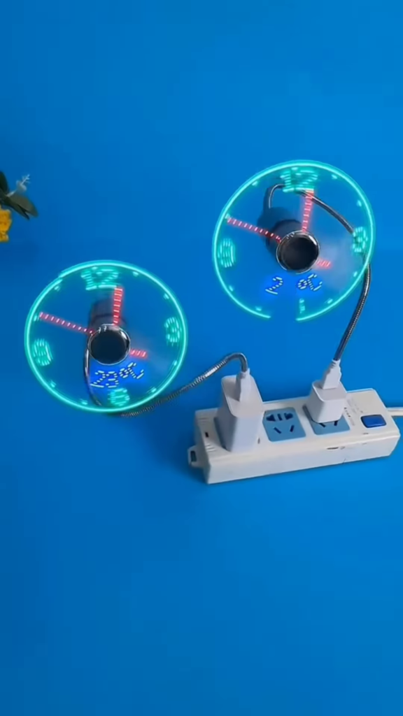 Innovative USB Mini Fan with Real-Time LED Clock Display - Flexible Neck - Photo 1