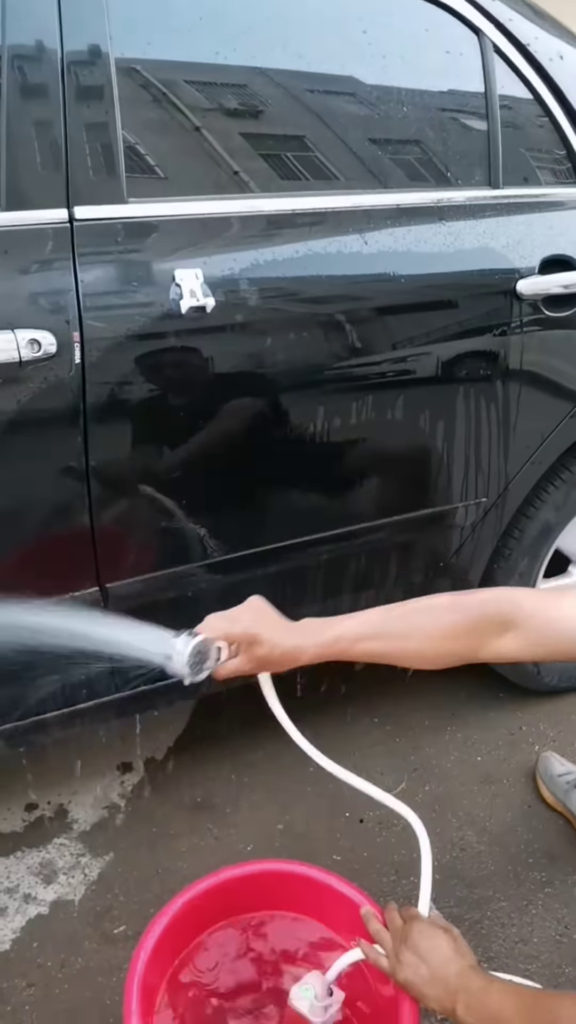 Portable Car Washer with Adjustable Spray Nozzle and Integrated Soap Dispenser - Photo 2