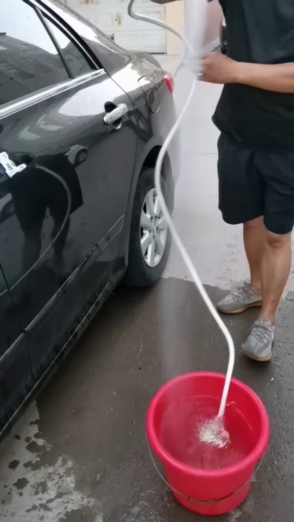 Portable Car Washer with Adjustable Spray Nozzle and Integrated Soap Dispenser - Photo 3