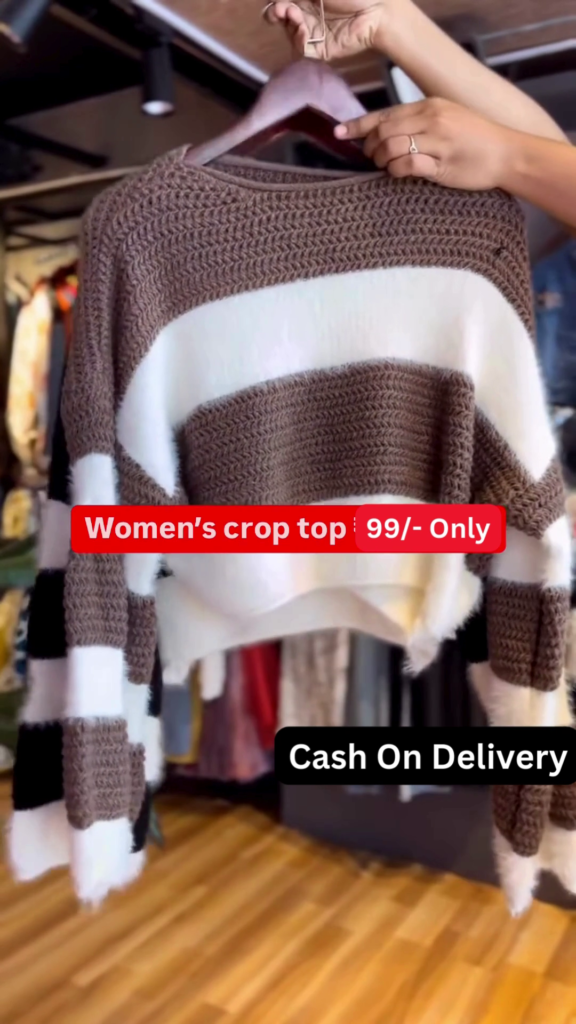 Stylish Women's Chunky Knit Striped Crop Top with Long Sleeves - Photo 1