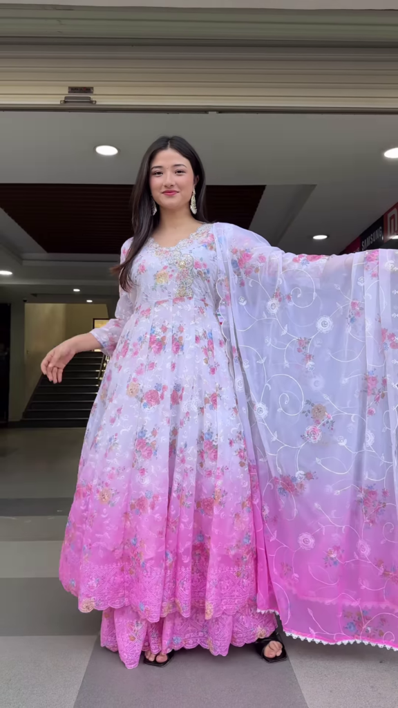 Elegant Women's Floral Print Anarkali Suit Set with Ombre Effect and Dupatta - Photo 1