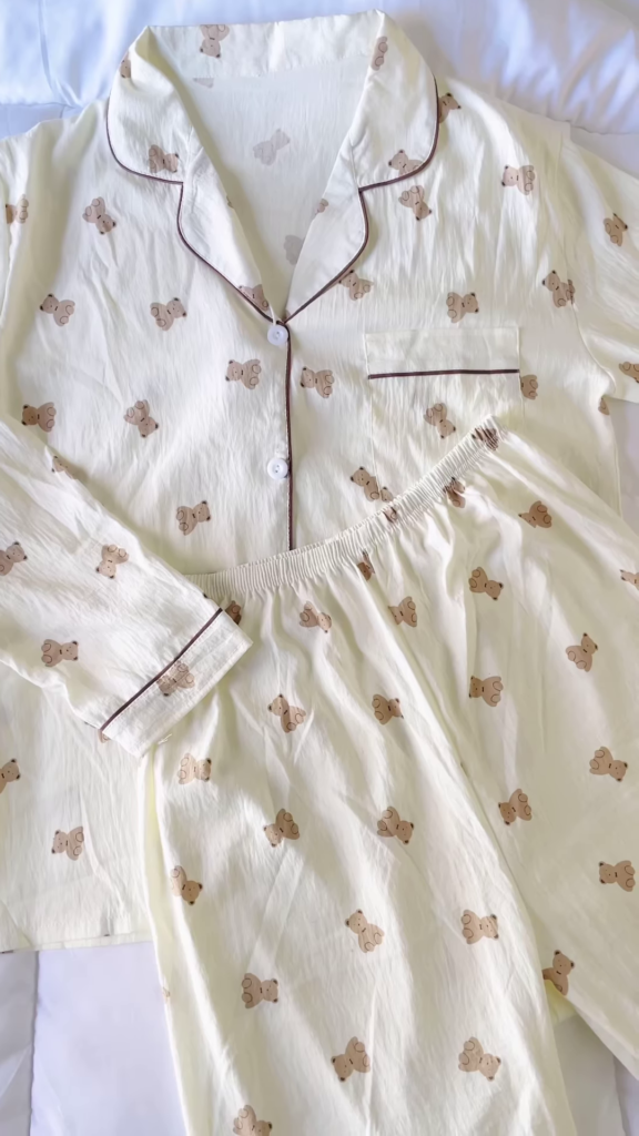 Comfortable Women's Heart Print Long Sleeve Pajama Set with Contrast Piping - Photo 3