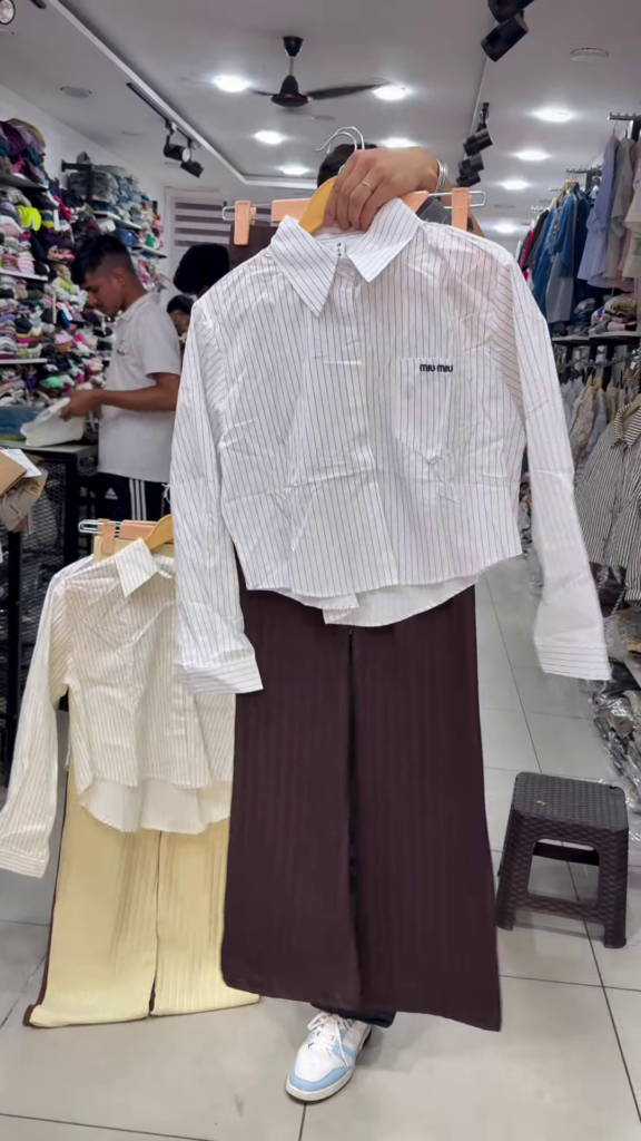 Trendy Women's Cropped Pinstripe Shirt and Wide-Leg Pleated Pants Set - Photo 1