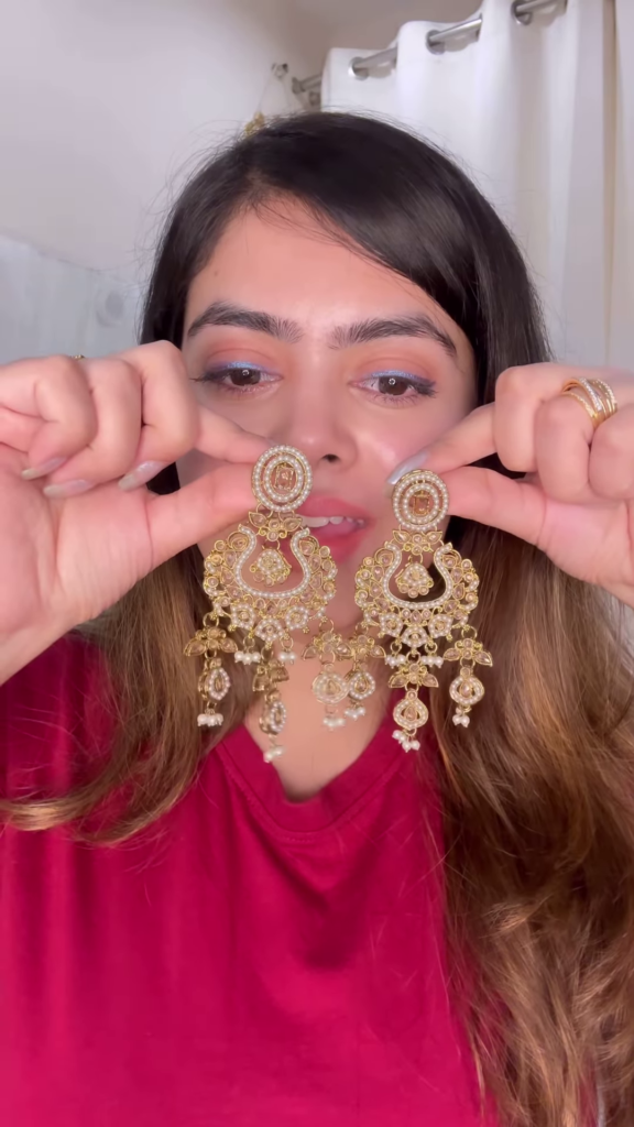 Ornate Gold-Toned Kundan Choker Necklace with Cascading Pearl Drops - Photo 4