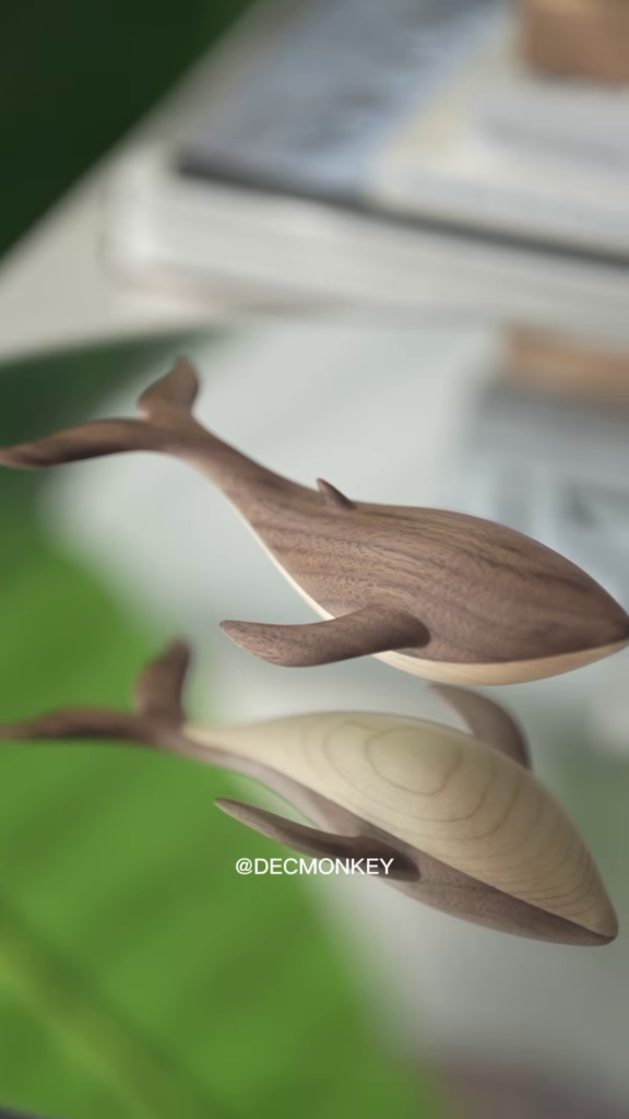 Minimalist Desk Organizer: Whale-Shaped Phone Holder and Charging Pad - Photo 2
