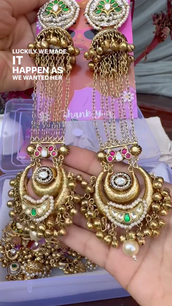 Exquisite Gold-Toned Jhumka Earrings with Kundan, Gemstones, and Pearl Details - Photo 4