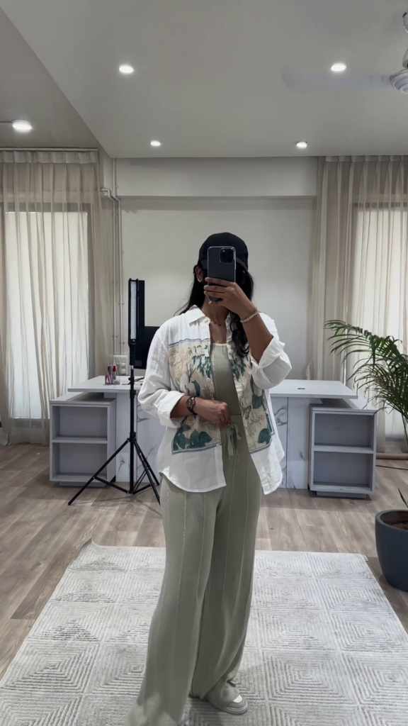 Bohemian Chic Outfit: Patterned Overshirt, Knit Top, and Wide-Leg Pants - Photo 3