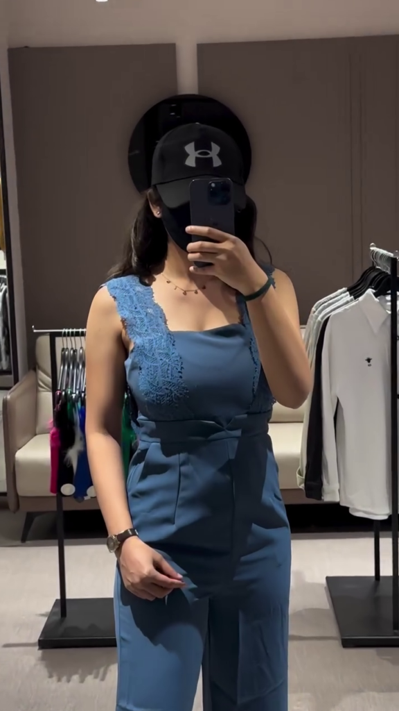 Stylish Blue Jumpsuit with Lace Detail and Wide Legs - Photo 1