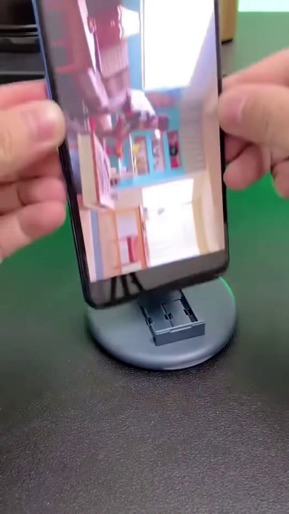 Compact Multi-Connector Charging Cable Organizer with SIM Card Storage - Photo 3