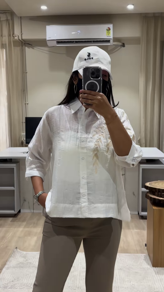 Lightweight Textured Button-Down Shirt with Three-Quarter Sleeves - Photo 3
