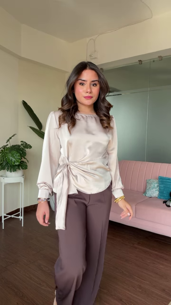 Elegant Satin Blouse with Twisted Front Detail and Long Sleeves - Photo 4