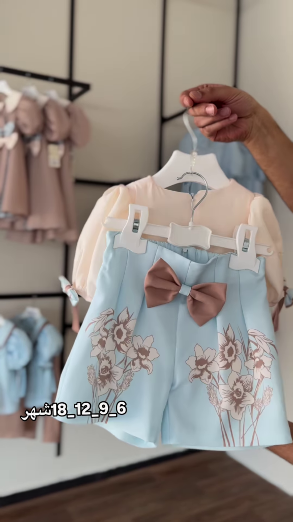 Adorable Floral Print Baby Girl Shorts Set with Bow Detail - Photo 2