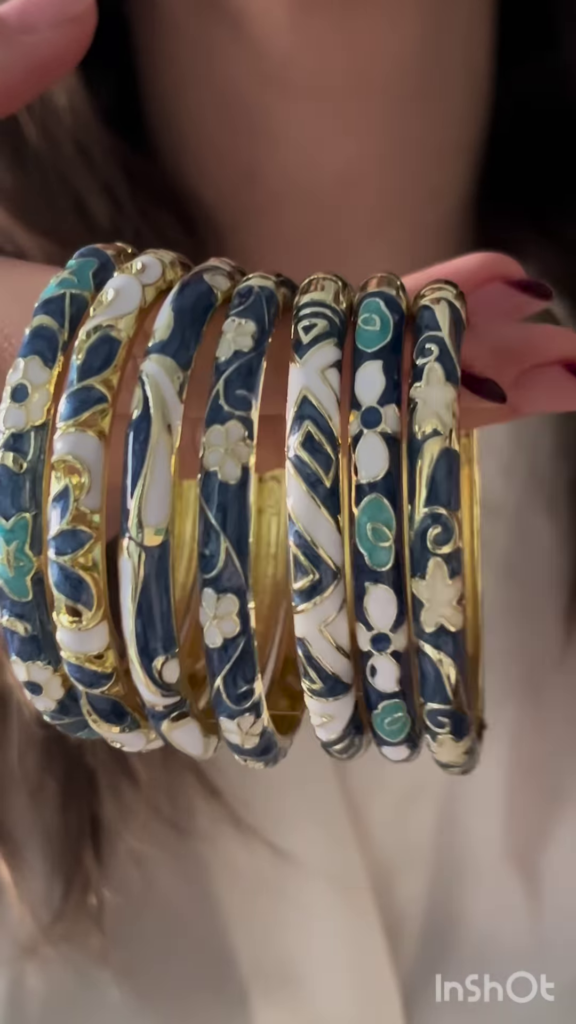 Set of Six Vintage-Inspired Enamel Bangles with Floral and Geometric Designs - Photo 4