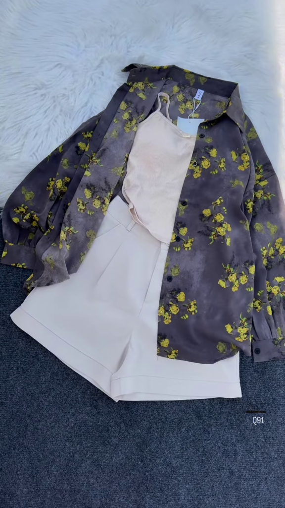 Floral Print Long-Sleeved Shirt with Tank Top and High-Waisted Shorts Set - Photo 2