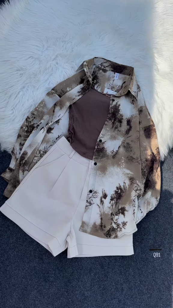 Floral Print Long-Sleeved Shirt with Tank Top and High-Waisted Shorts Set - Photo 5