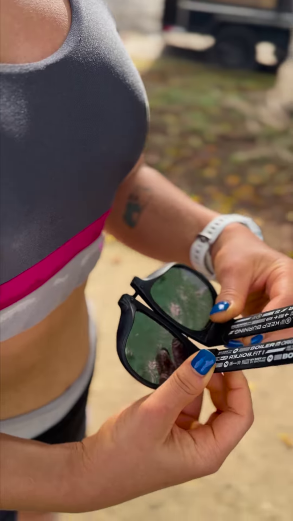 Foldable Sports Sunglasses with Mirrored Red Lenses and Secure Wrist Strap - Photo 4
