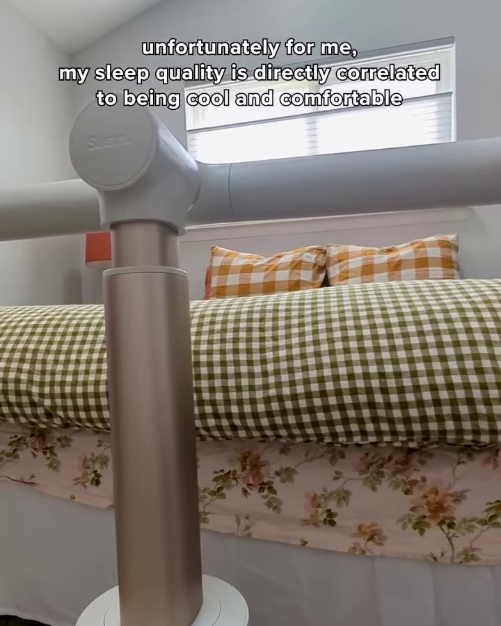 Personalized Bedside Cooling Fan with Adjustable Airflow - Photo 3