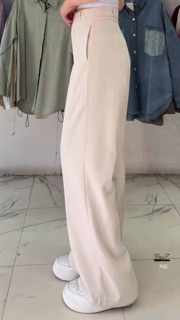 High-Waisted Wide-Leg Trousers in Solid Earth Tone - Photo 5