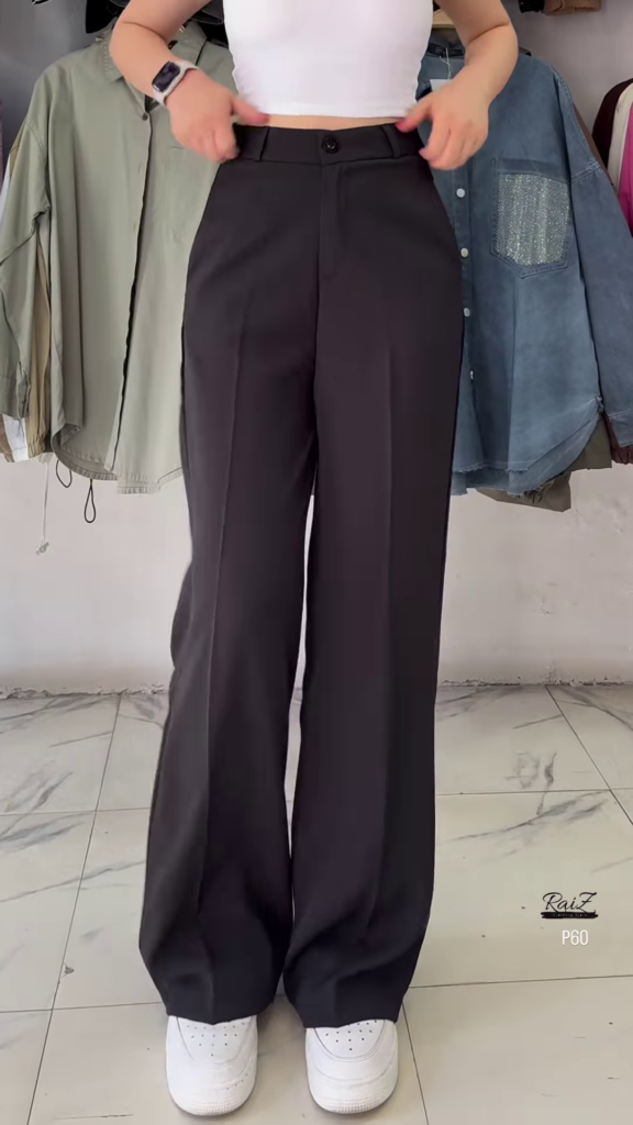 High-Waisted Wide-Leg Trousers in Solid Earth Tone - Photo 4