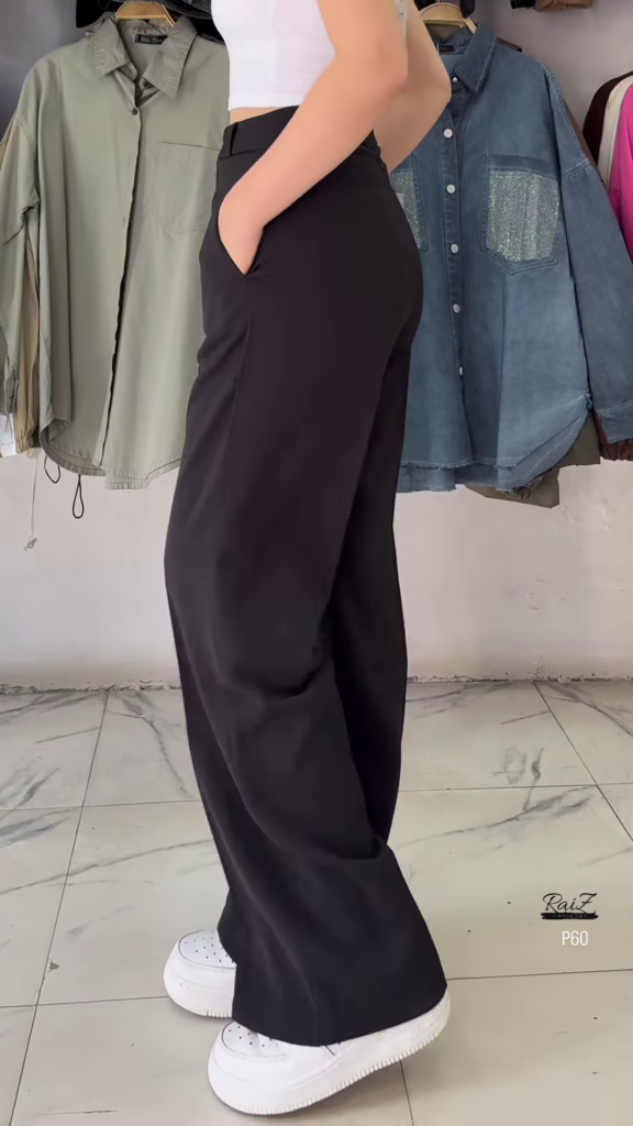 High-Waisted Wide-Leg Trousers in Solid Earth Tone - Photo 3